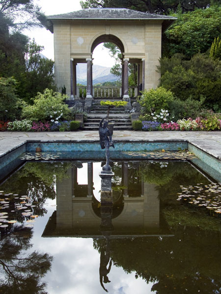 Italian Garden,Ilnacullin,Oileán an Chuilinn,Oilean an Chuilinn,Garnish Island,Garinish Island,Glengarriff