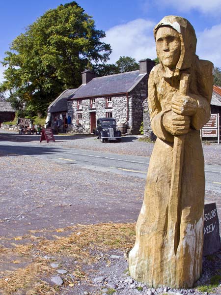 Druid,Molly Gallivans,Molly Gallivan's Visitor Centre,Statue,Sculpture,Carving