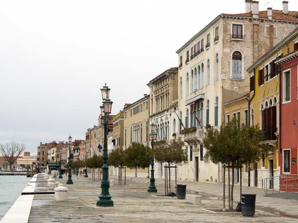 Fontamenta Zattere,Dorsoduro,Venice,Venezia,Houses,Buildings