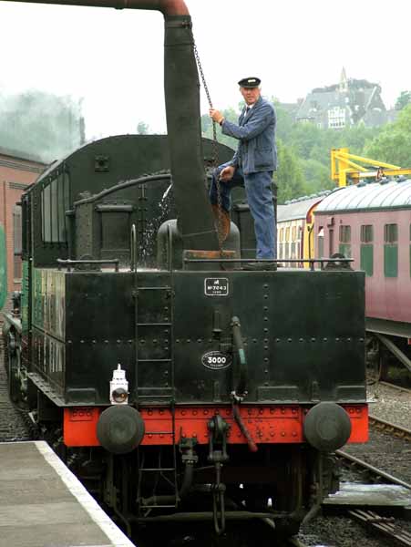 Severn Valley Railway,Heritage,2MT 46443,Steam Engine,Locomotive