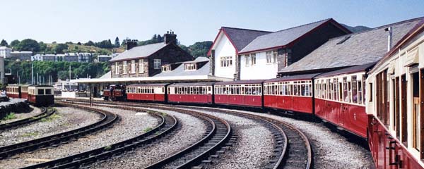 Ffestiniog Railway,Rheilffordd Ffestiniog,Heritage,Narrow Gauge,Porthmadog Station,Train